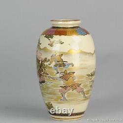 19th c Meiji period Japanese Porcelain Satsuma Vase Japan Warriors Rare