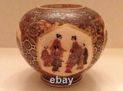 A superb intricately painted Antique Japanese Meiji Era Satsuma vase Repaired