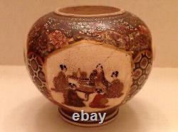 A superb intricately painted Antique Japanese Meiji Era Satsuma vase Repaired