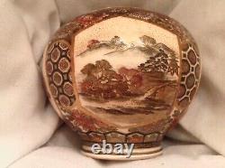 A superb intricately painted Antique Japanese Meiji Era Satsuma vase Repaired