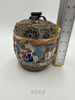 Antique JAPANESE Hand Painted SATSUMA Tea Jar Urn Lidded Canister