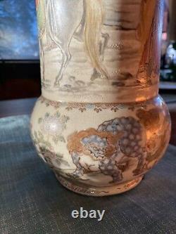 Antique Japanese SATSUMA pottery vase Meiji period Ming Emperor horses soldiers