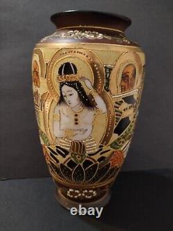 Antique Japanese Satsuma vase. 1868-1912. Not a modern copy. Hand-painted, unique