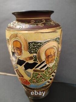 Antique Japanese Satsuma vase. 1868-1912. Not a modern copy. Hand-painted, unique