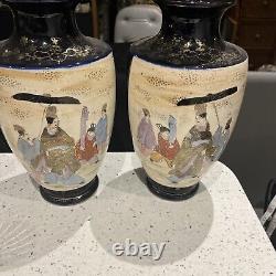 Antique Meiji Satsuma Pair of vases depicting Samuri scenes