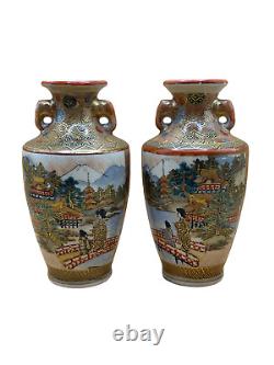 Antique Satsuma Vases Meiji-Taisho Era Shimazu Crest Yasui Signature