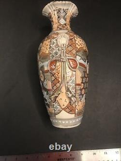 Antique japanese satsuma vase sold as found 9.5