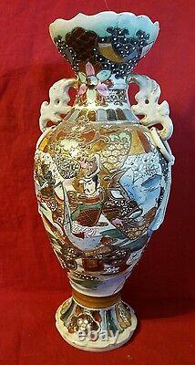 Atq Japanese Satsuma Moriage Fighting Samurai Figural Vase