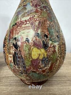 Beautiful Pair Antique Oriental Vase Hand Painted With Geisha Japanese Satsuma