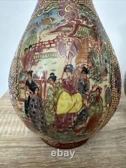 Beautiful Pair Antique Oriental Vase Hand Painted With Geisha Japanese Satsuma