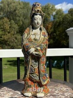 Beautiful Quality Antique Japanese Porcelain Satsuma Kwan Yin