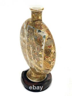 Japanese Satsuma Porcelain Hand Painted Moon Flask Vases, Meiji Period