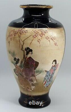 Japanese Satsuma vintage Victorian Meiji Period oriental antique blue vase A