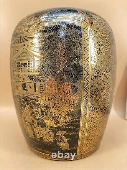 Large Japanese Taisho Kinkozan Style Satsuma Vase