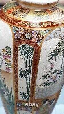 Pair Of Early 20th Century Japanese Hand Painted Satsuma Baluster Vases kosheda
