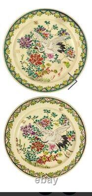 Unusual Japanese Meiji period Satsuma Pair of Plates Signed by Artist size 17cm