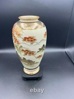 Vintage Toyo Japanese Kutani Satsuma Handpainted Vase withwooden Base, 10 Tall